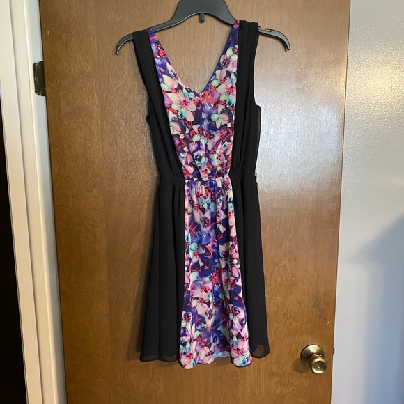 Express Black and Floral Dress - Picture 3 of 3